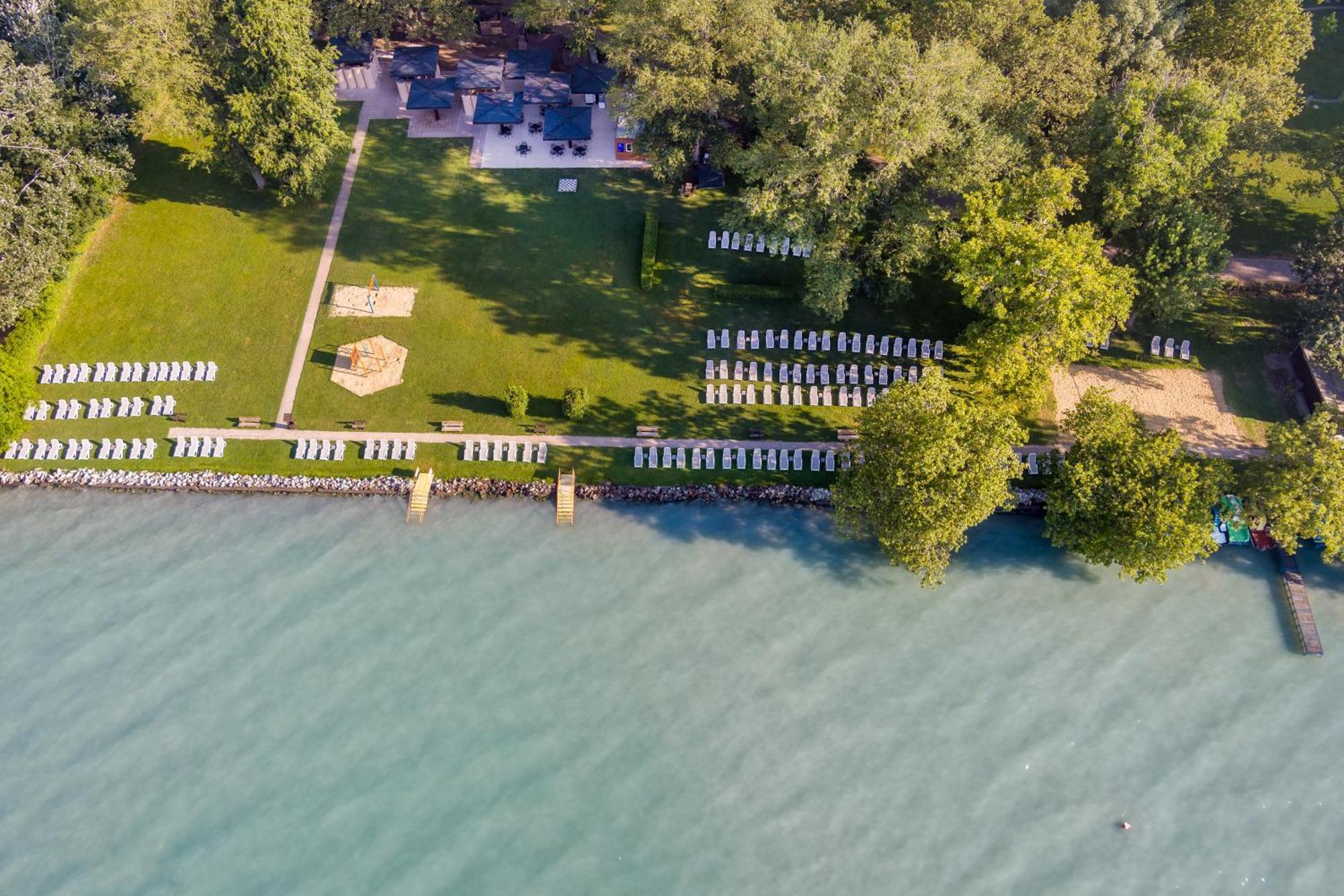 Hunguest Hotel Bal Resort Балатональмади Экстерьер фото